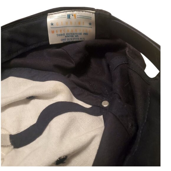 New York Yankees Dark Navy Blue/Almost Black Baseball Cap - Picture 3 of 3
